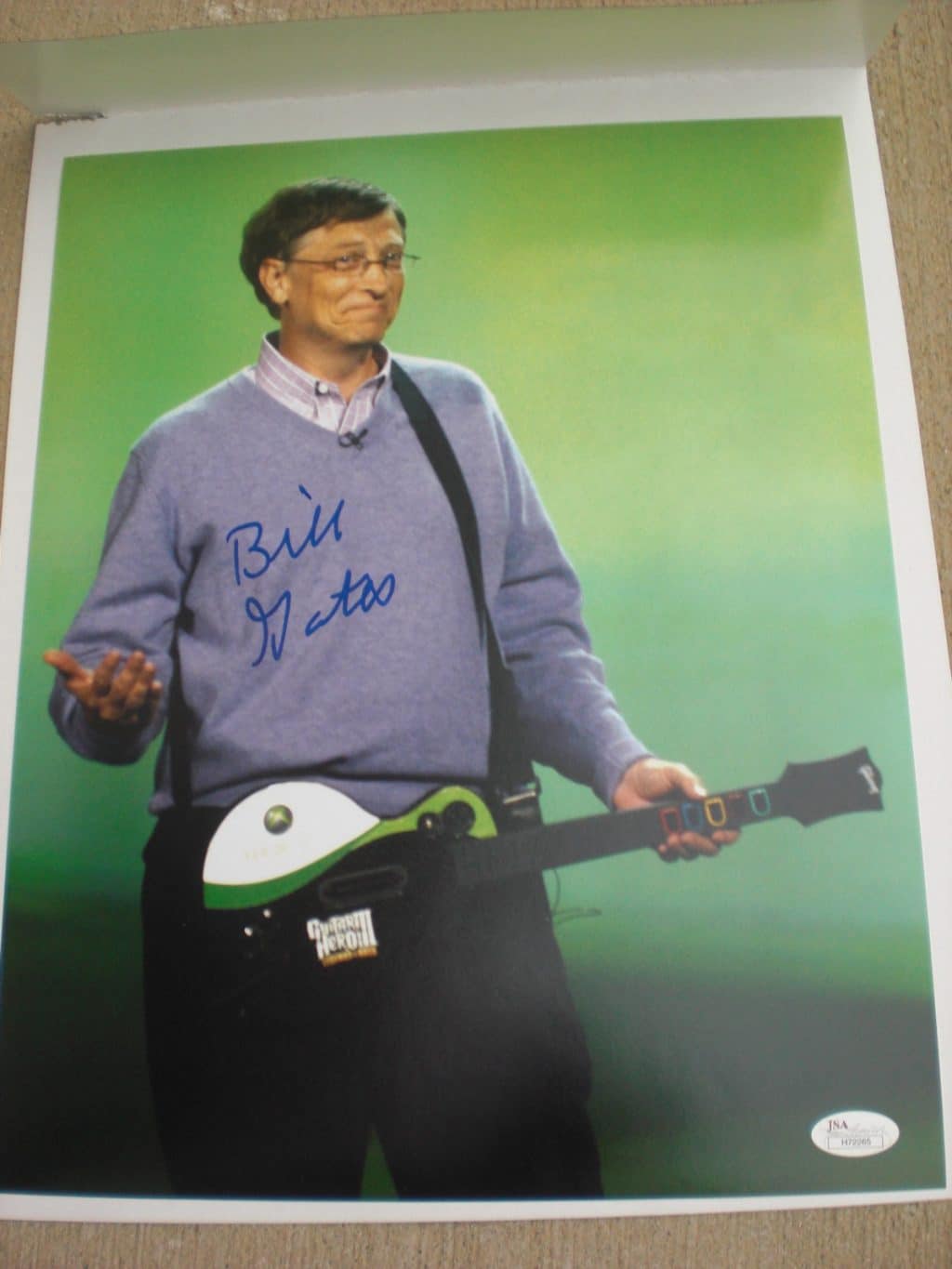 BILL GATES SIGNED PHOTO 11X14 RARE XBOX WII GUITAR HERO MICROSOFT Rare Video Games Auctions 