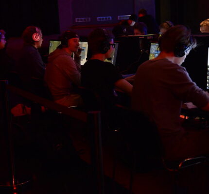 How to Become a Professional Gamer and Turn Your Passion Into Cash